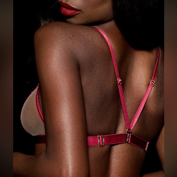 MARYMAY Bralette (S) and Thong (XS) Set - Picture 4 of 12